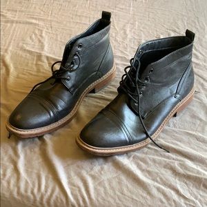 Perry Ellis Leather-Look Black Chukka Boot